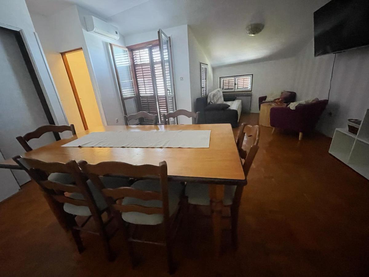 Apartment Zora In The Center Of Crikvenica Exterior photo